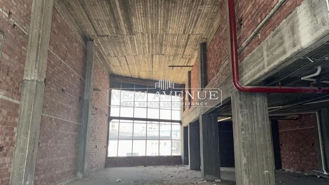 Luxury Residence of 461 Sqm in Prime Location with Full Amenities
