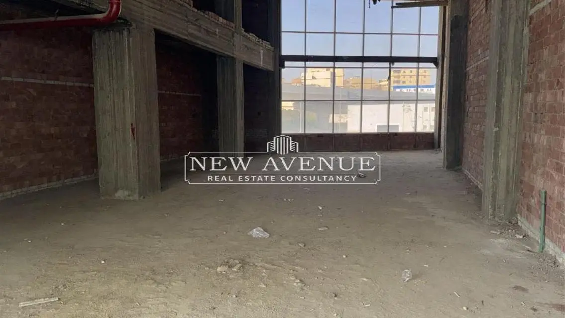 Luxury Residence of 461 Sqm in Prime Location with Full Amenities