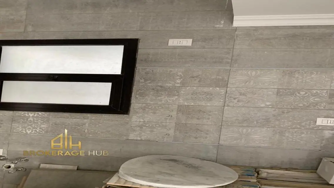 Luxury Apartment with Stunning Views and Full Amenities