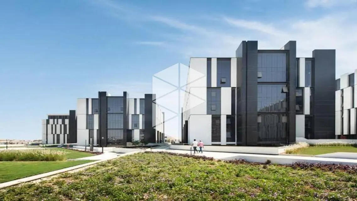 Luxury Property with Premium Amenities at an Attractive Price