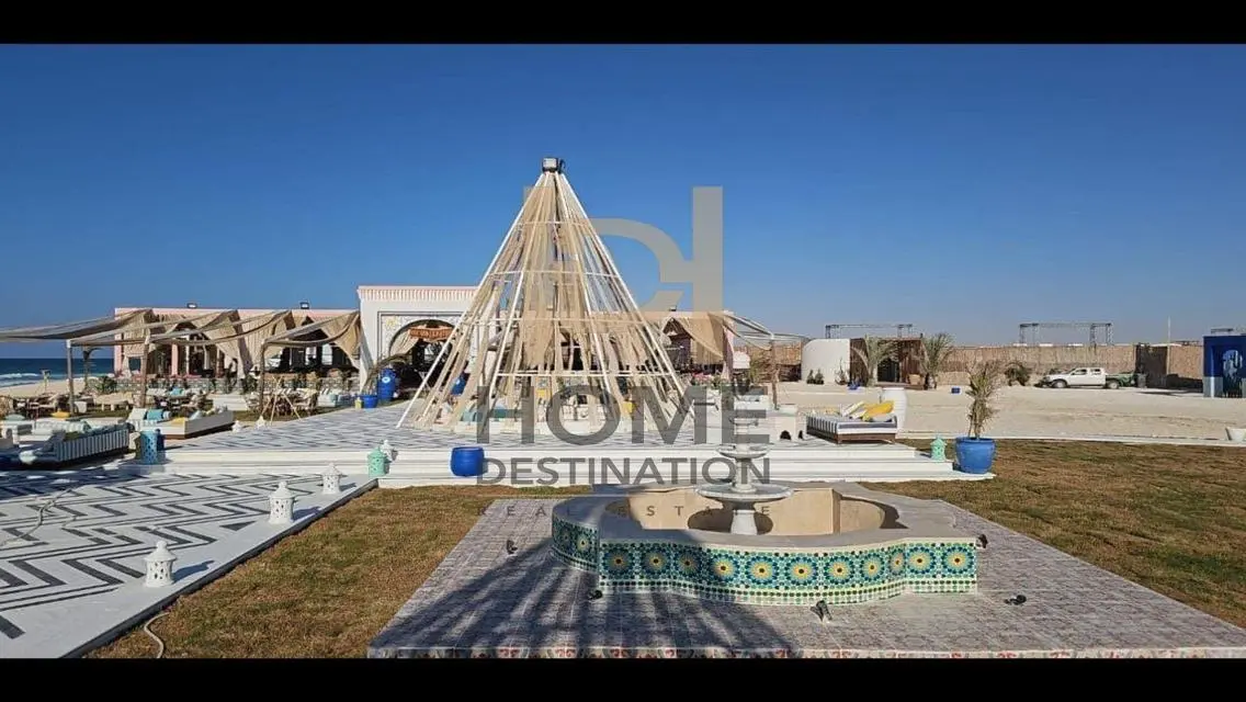 إطلالة على البحر و حمام السباحة هاسيندا ويست