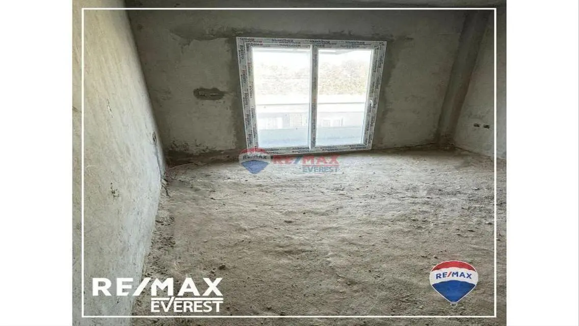 Semi-finished Penthouse Best Price in Zayed Dunes