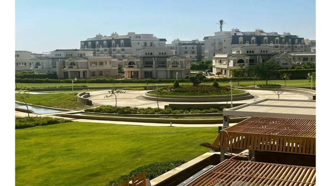 فيلا فاخرة للبيع في منطقة مميزة