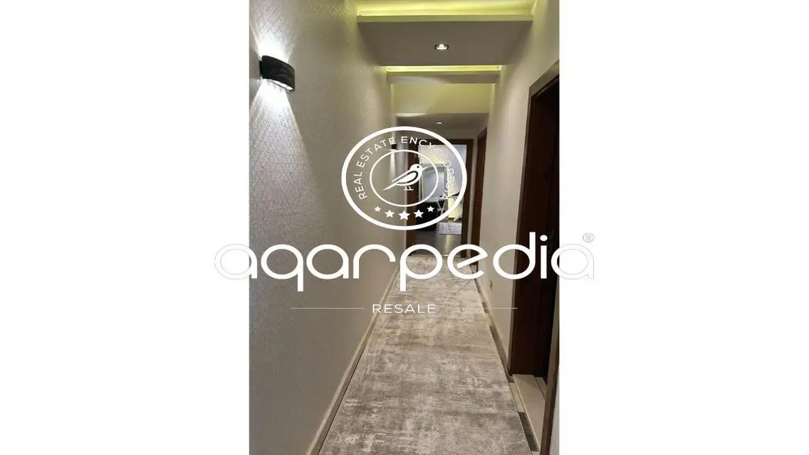 Luxury Apartment with Modern Design and Amenities in the Heart of the City