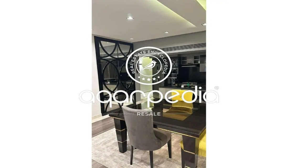 Luxury Apartment with Modern Design and Amenities in the Heart of the City