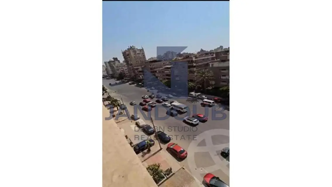 شقة فاخرة مع إطلالة على المعلم الرئيسي