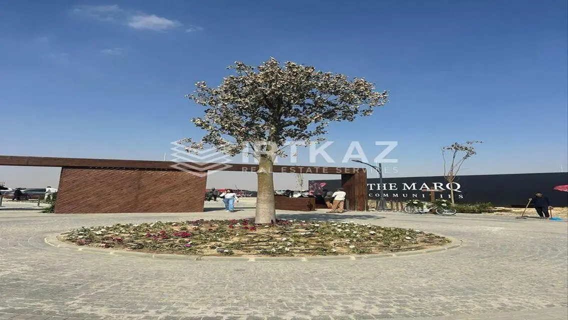 شقة فاخرة بتصميم عصري مطلة على بحيرة