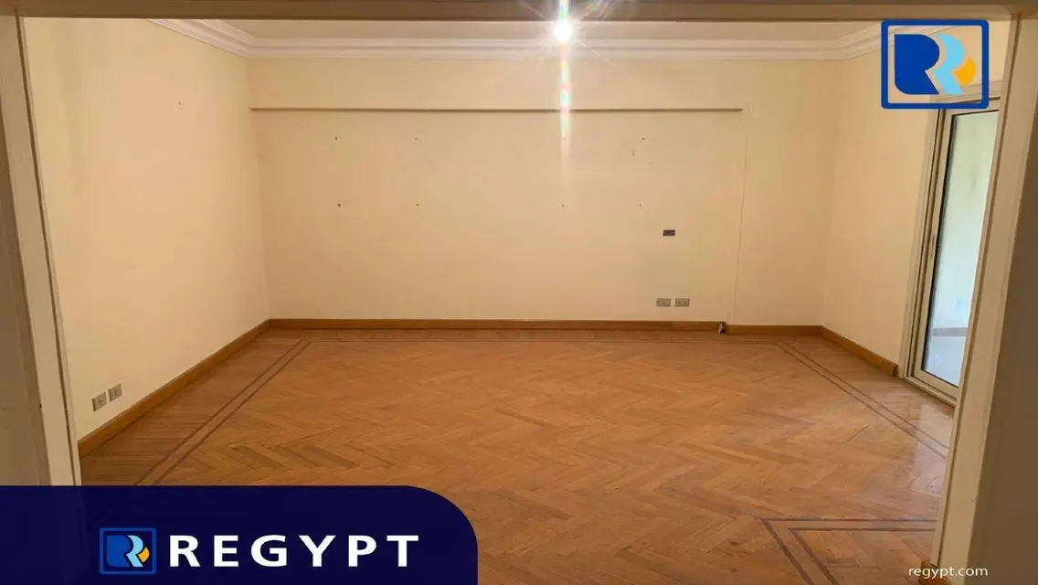 Stunning 250 sqm Apartment in an Ideal Location