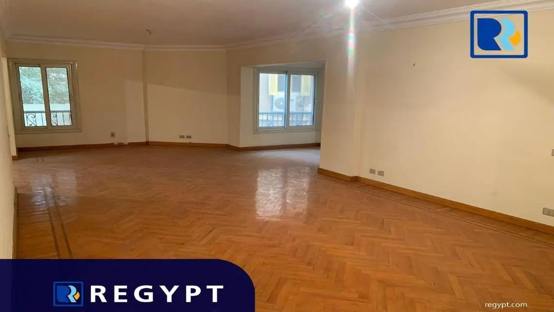 Stunning 250 sqm Apartment in an Ideal Location