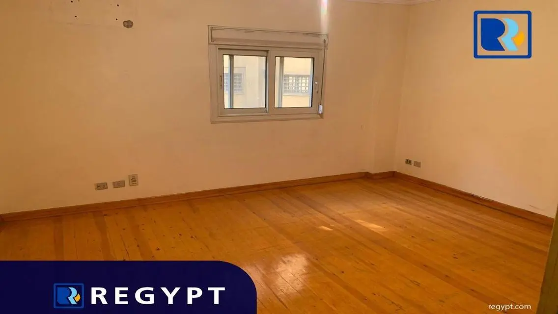 Stunning 250 sqm Apartment in an Ideal Location