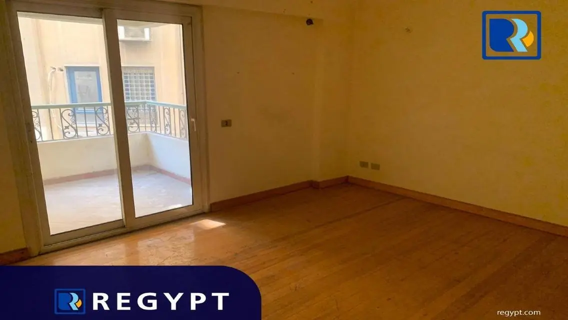 Stunning 250 sqm Apartment in an Ideal Location