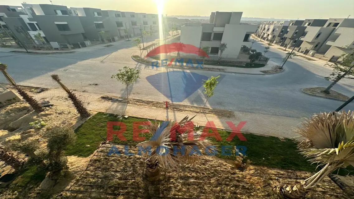 Luxury Villa for Sale in Al Mohager - 15 Million EGP