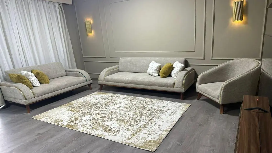 للبيع بنتهاوس بالكورت يارد سوديك212م+رووف109م فرش