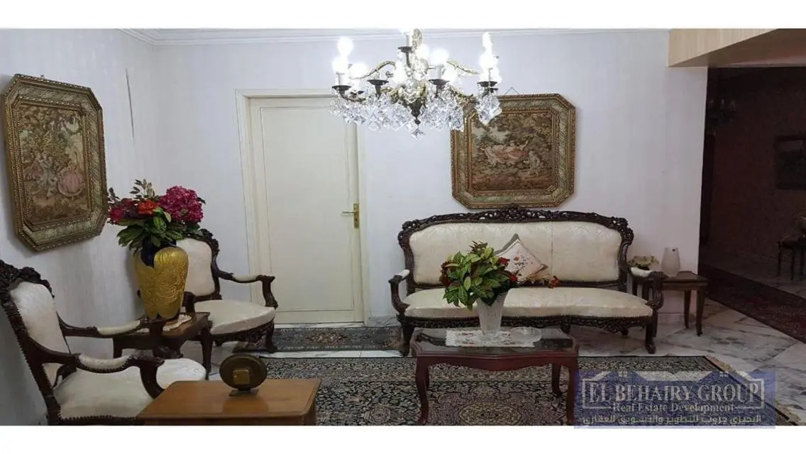 Luxury Apartment with Balcony and Security in Prime Location
