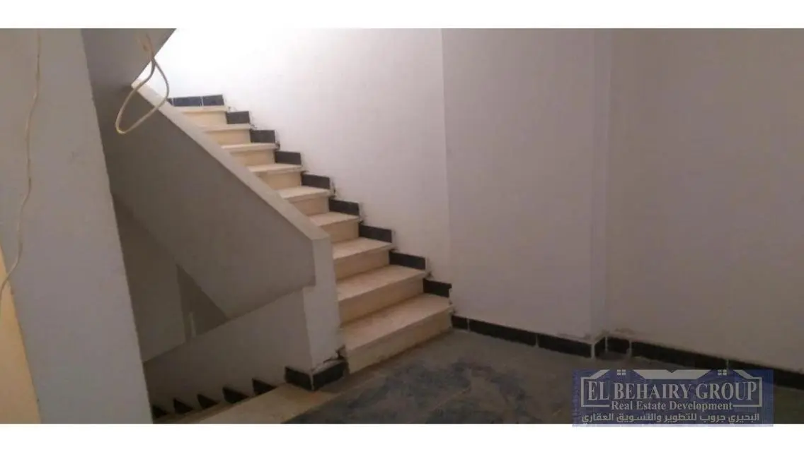 Luxury Apartment with Balcony and Security in Prime Location