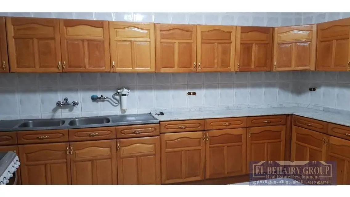 Luxury Apartment with Balcony and Security in Prime Location
