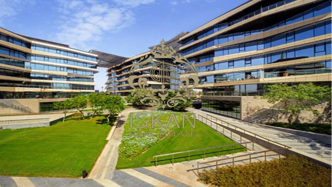 For rent, a 260m office, fully finished with A/C