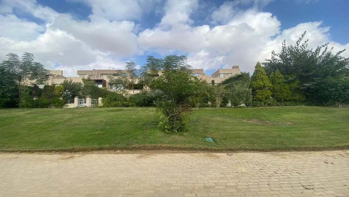 High End Finishing-Fabulous View-Corner House