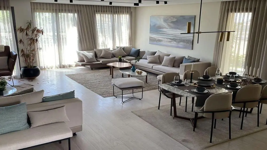 High End Finishing-Fabulous View-Corner House