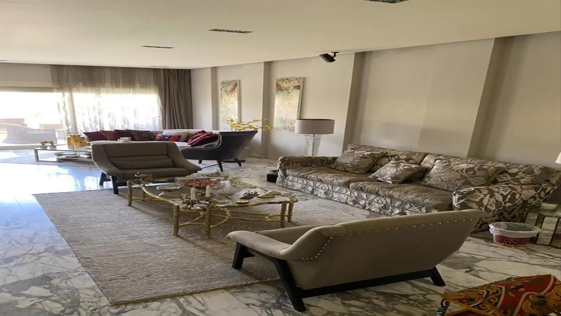 High End Finishing-Fabulous View-Corner House