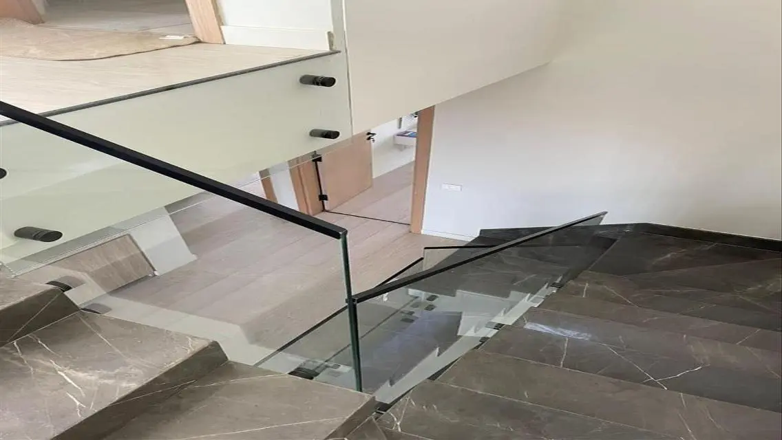 High End Finishing-Fabulous View-Corner House