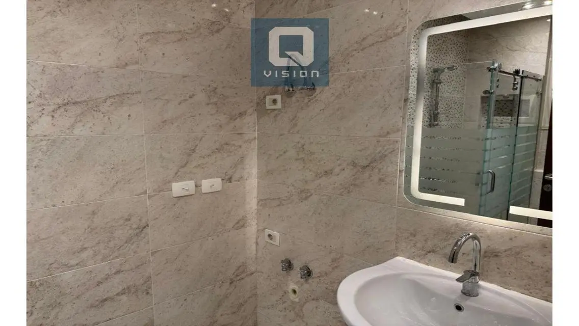شقة فاخرة في مشروع Q-Vision