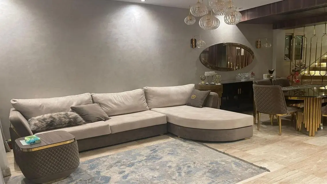 فيلا فاخرة للإيجار بحمام سباحة خاص وحديقة