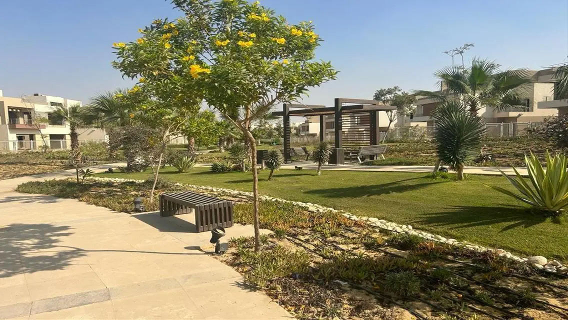 Luxury Apartment with Private Garden and Stunning View