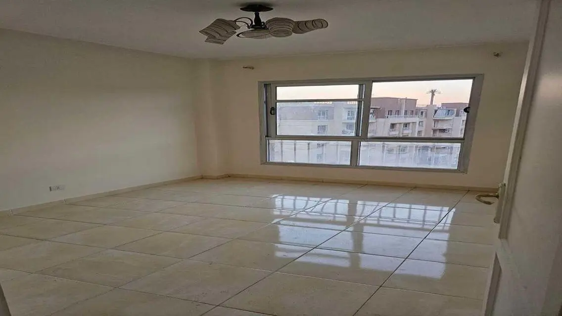 شقة مميزة في قلب المدينة للإيجار