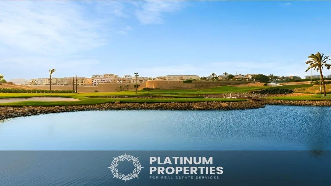 Luxurious Apartment with Spacious Layout and Great Amenities in the City Center
