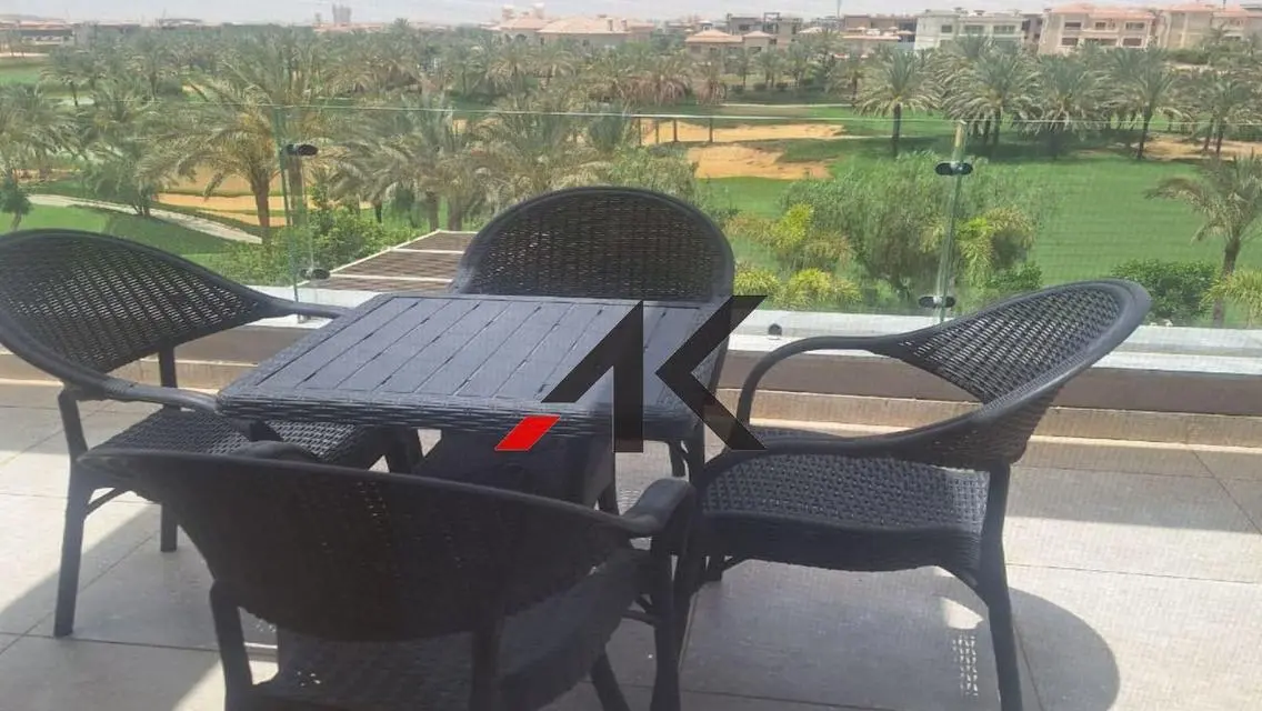 شقة فاخرة 3 غرف للبيع في قلب المدينة