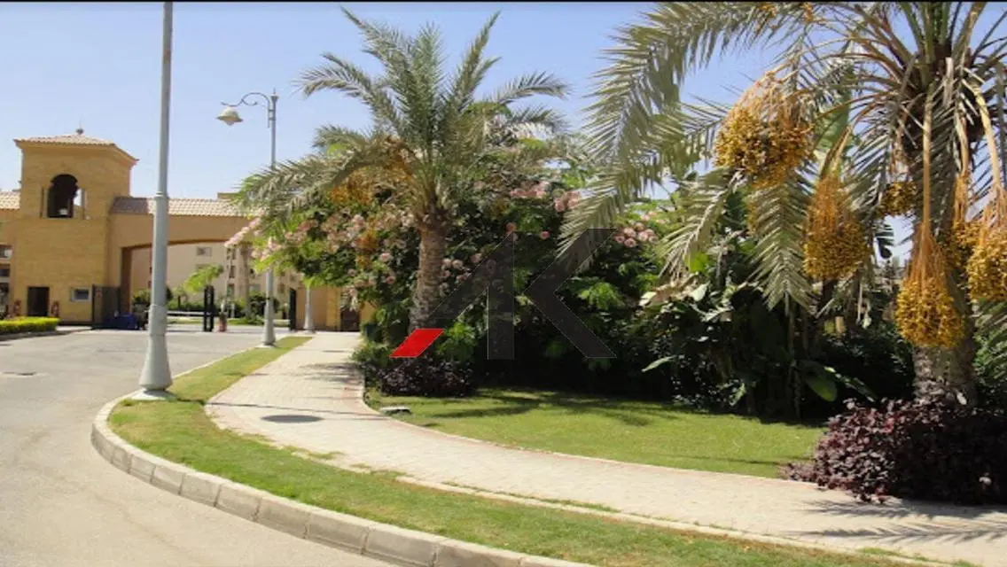 Prime Location Stand Alone For Sale in Les Rois