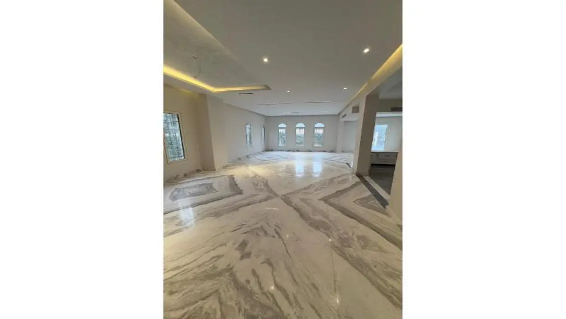 Luxury Property with Spacious Garden