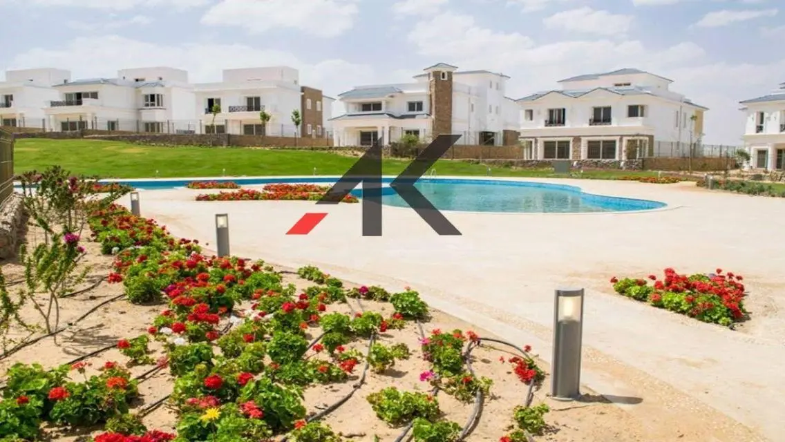 Luxurious Villa with 950 sqm and Private Gardens
