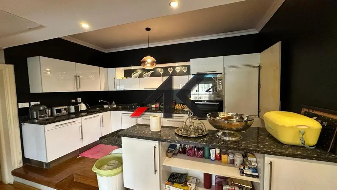 Luxurious Apartment with Spacious Amenities