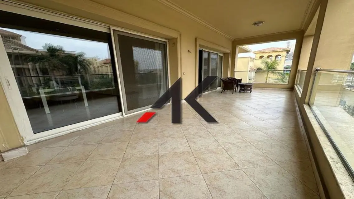 Luxurious Apartment with Spacious Amenities