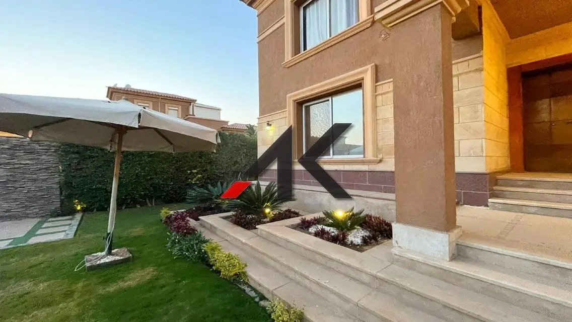 Amazing  Twin with pool For Sale in La Nuova Vista