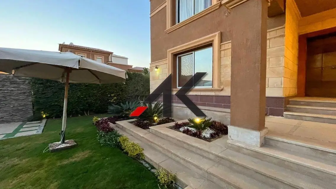 Amazing  Twin with pool For Sale in La Nuova Vista
