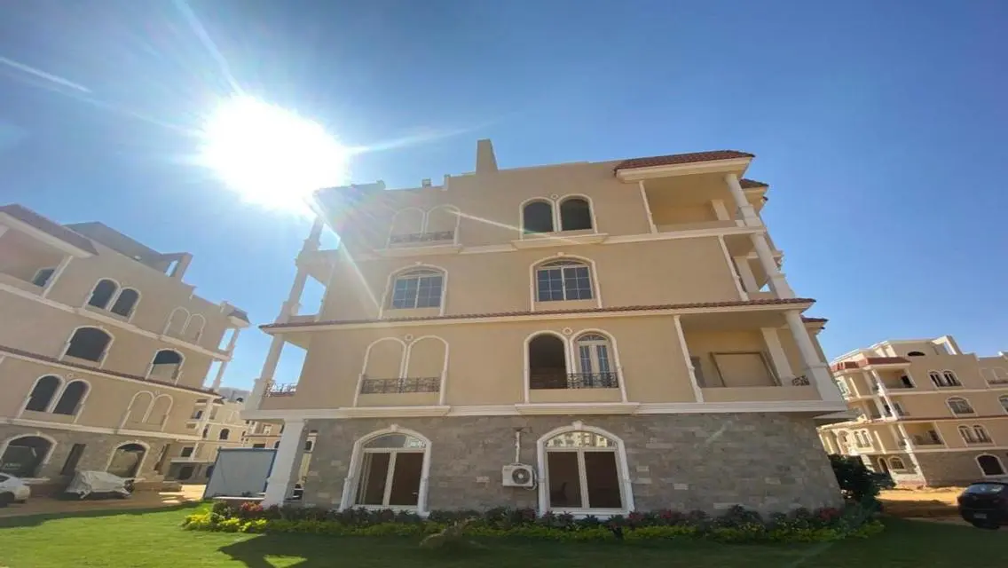 Luxury Villa with Private Garden and Pool