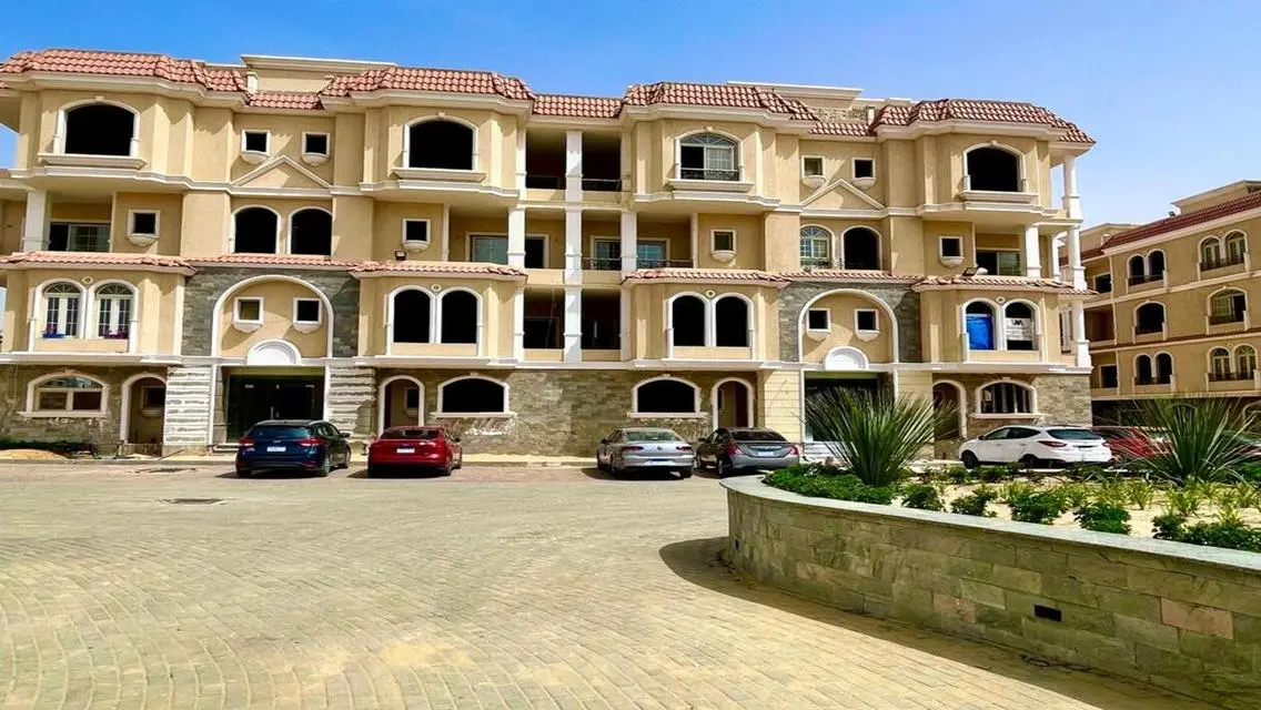 Luxury Villa with Private Garden and Pool