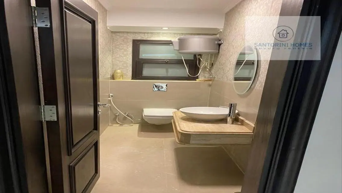 Semi furnished Apartment for rent in Eastown