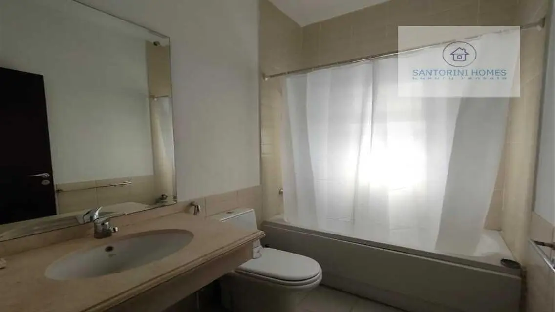 Luxury Santorini Apartment for Rent