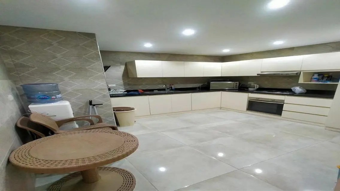 Luxury Apartment for Rent with Excellent Amenities