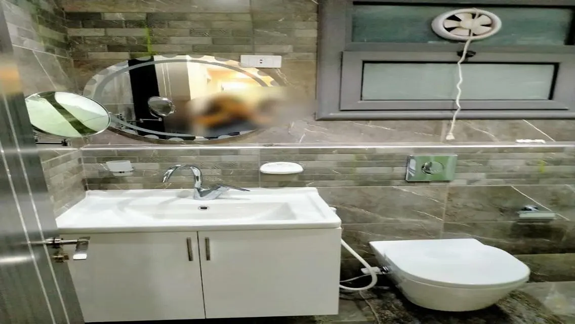 لو بتدور على بيت قريب من طريق السويس ومن شغلك