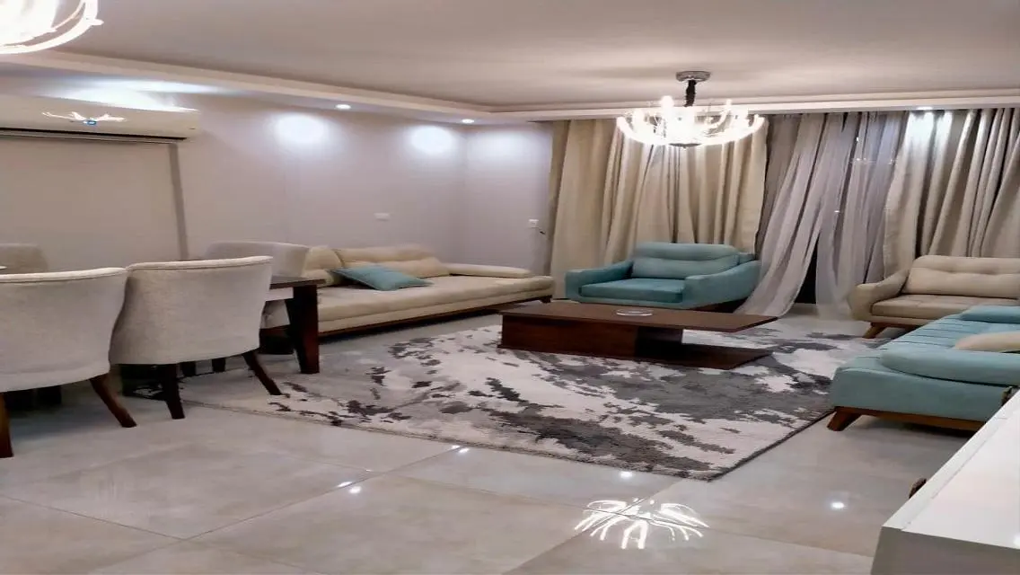 لو بتدور على بيت قريب من طريق السويس ومن شغلك