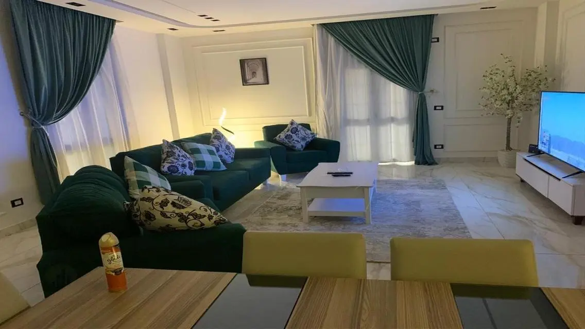 شقة فاخرة للبيع في وسط المدينة