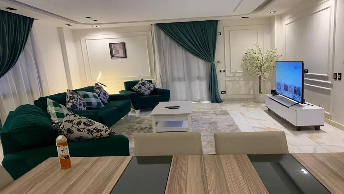 شقة فاخرة للبيع في وسط المدينة