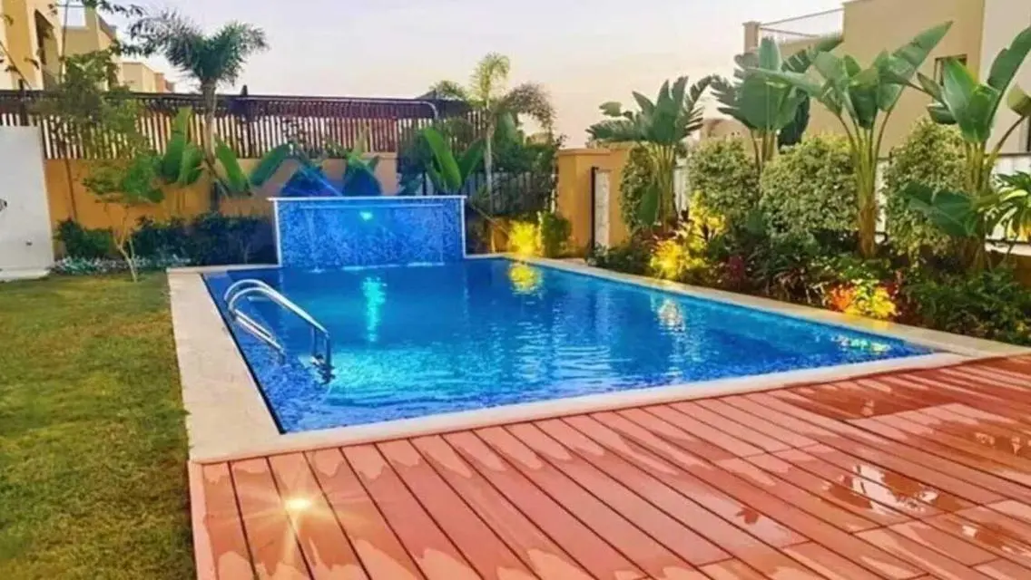 فيلا منفصلة بحمام سباحة ف نيو زايد باقل سعر موجود