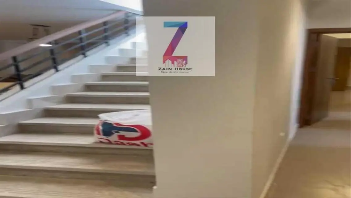 For sale, a beach penthouse in Gaia, North Coast