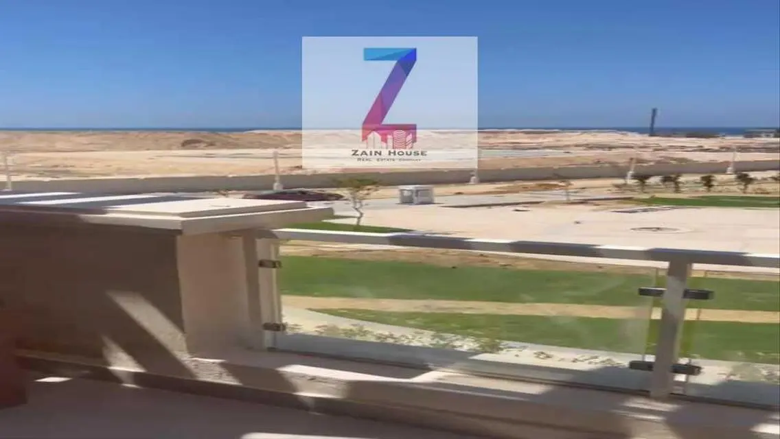 For sale, a beach penthouse in Gaia, North Coast